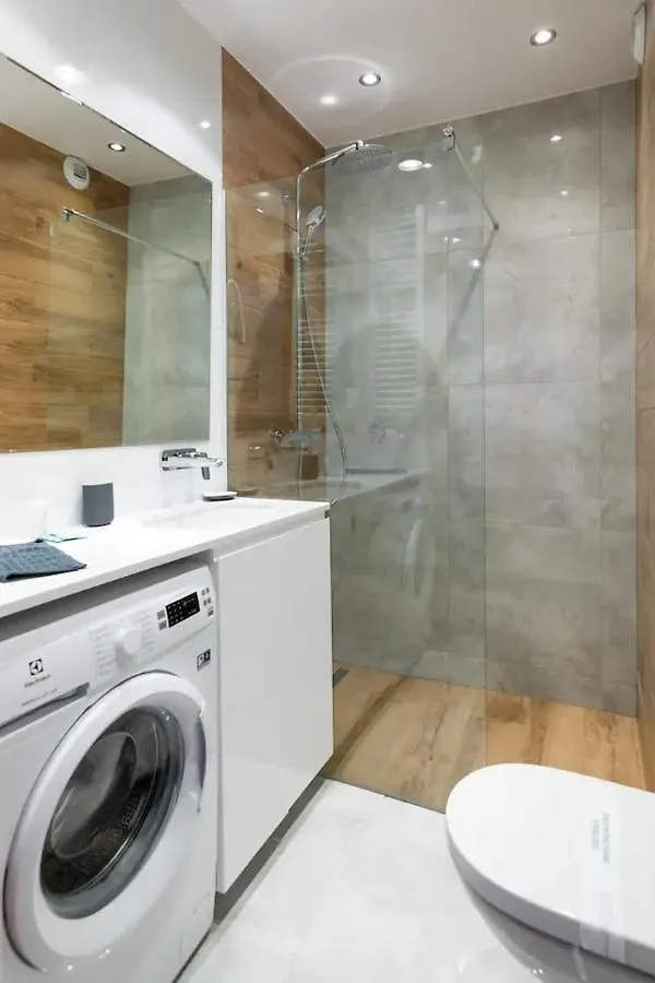 Modern And Comfortable With A Bedroom Krakow Poland